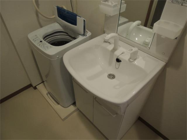 洗面設備　家具参考写真
