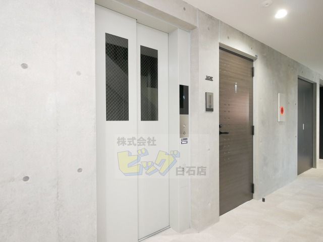 その他共有部分　４階建て賃貸物件では珍しいエレベーター付きです♪