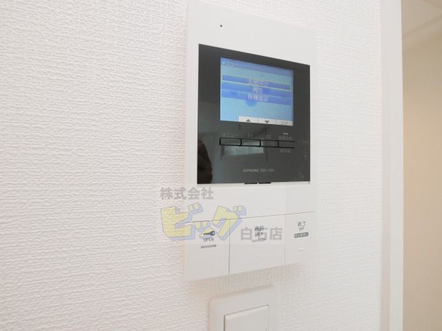 セキュリティ　防犯面で安心のＴＶモニターホン設備が付いています♪