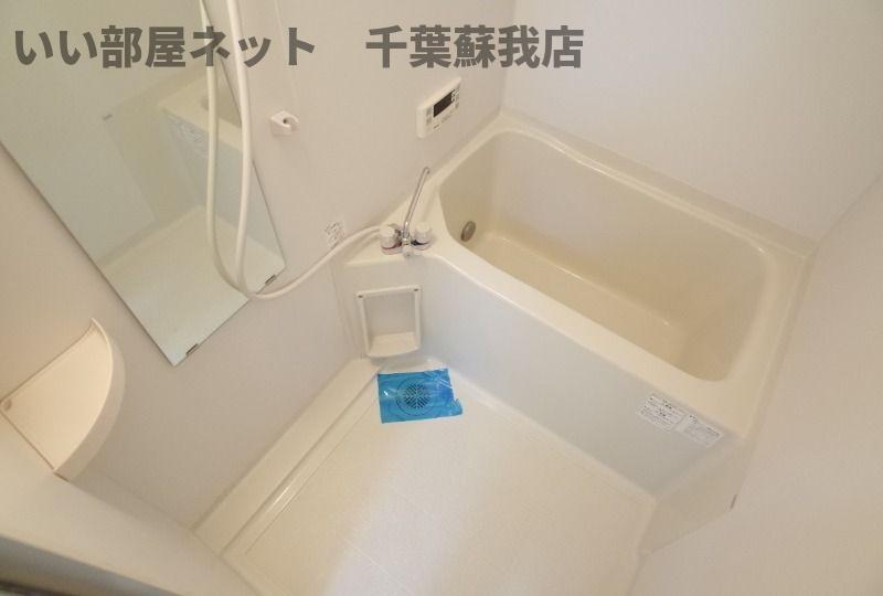 バス・シャワールーム　ゆったり過ごせるお風呂です