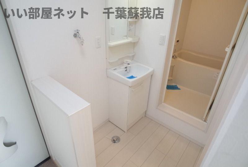 洗面設備　コンパクトで使いやすい洗面所