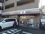 コンビニ　セブンイレブン 中野上高田1丁目店（コンビニ）まで215m