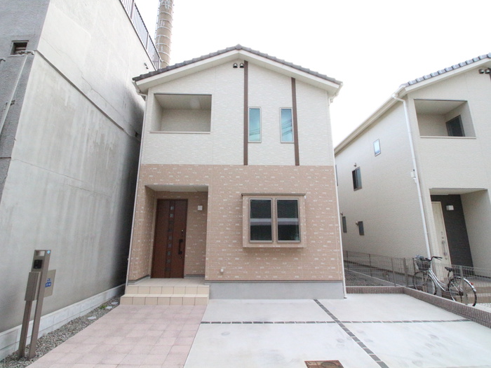 SUN COURT B