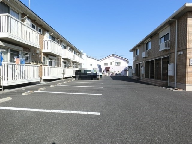 駐車場　駐車場