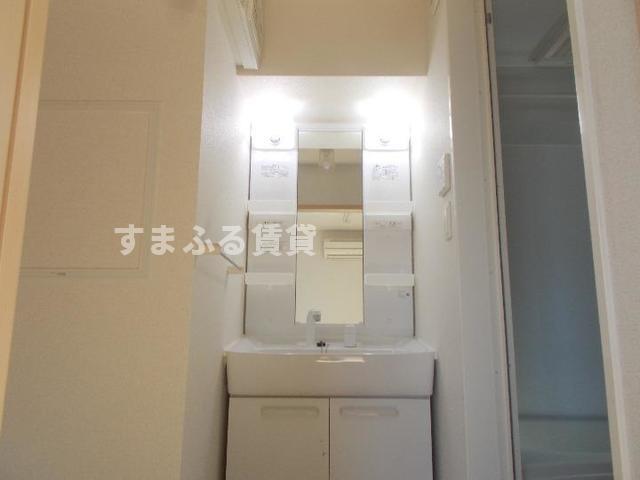 洗面設備　同仕様