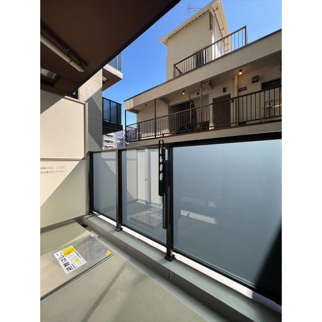 バルコニー　※写真は０３０２号室