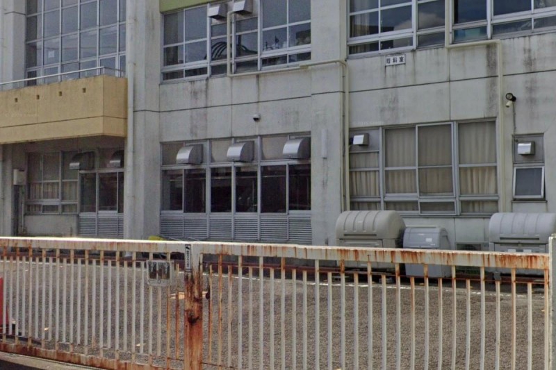 小学校　名古屋市立庄内小学校（小学校）まで322m