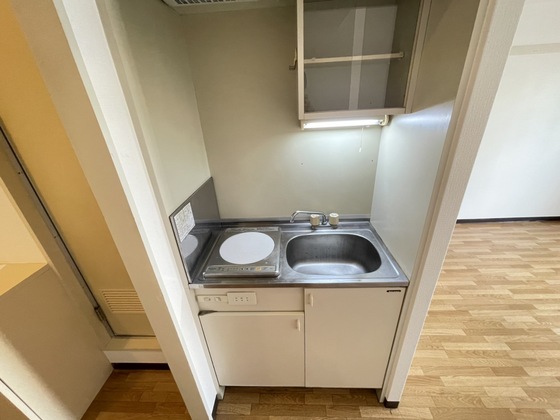 キッチン　※別部屋の写真です