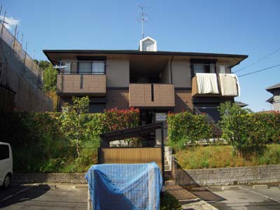 【相楽郡精華町桜が丘のアパートの駐車場】