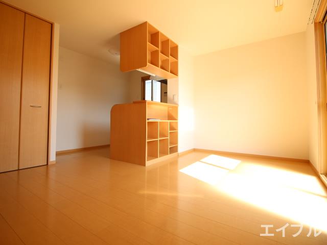 居室・リビング　反転タイプ