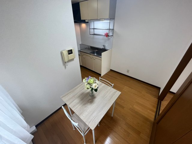 居室・リビング　サプリーム神田 ※反転タイプ