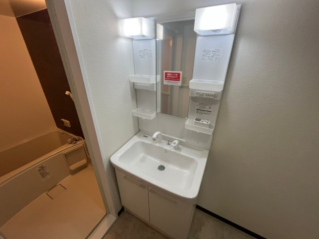 洗面設備　サプリーム神田 ※反転タイプ