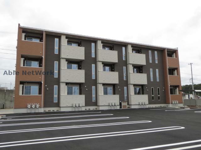 磐田市新貝のアパートの建物外観
