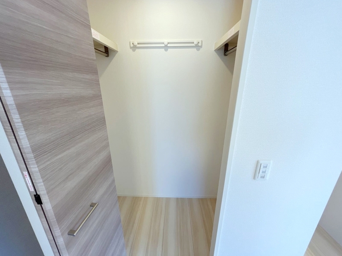 収納　ウォークインクローゼット