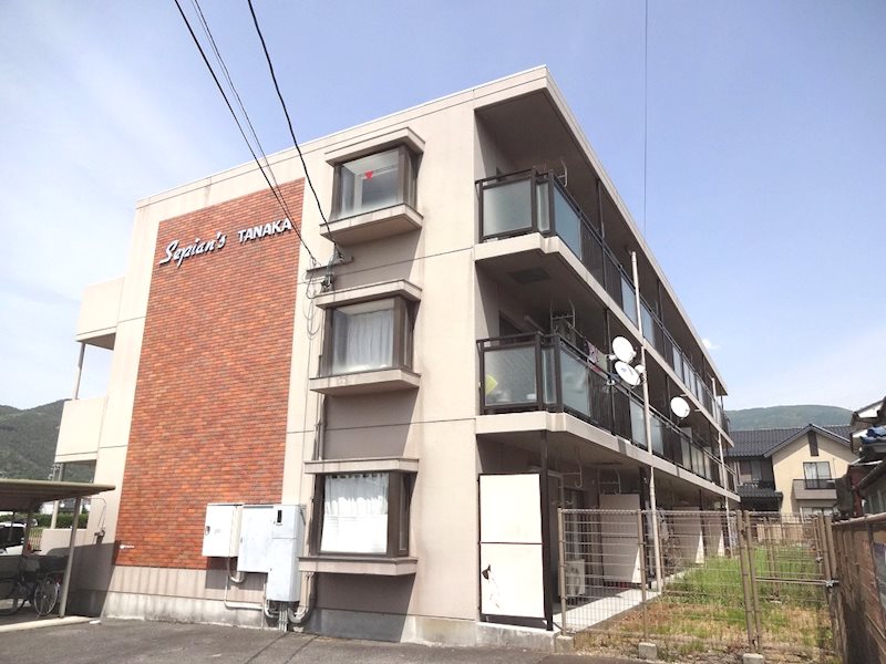 松本市横田のマンションの建物外観