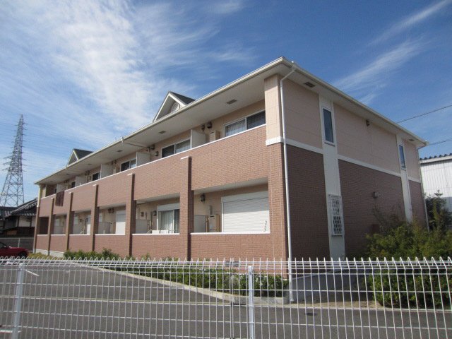 岸和田市額原町のアパートの建物外観