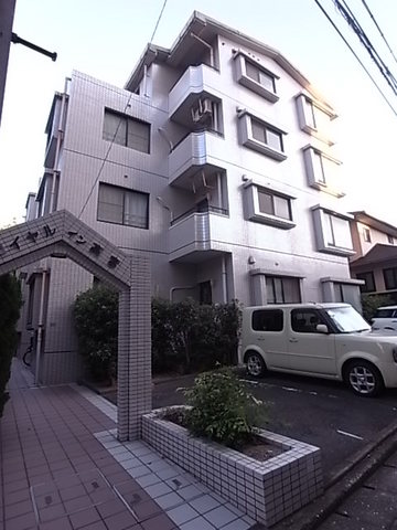 ロイヤルイン高宮の建物外観