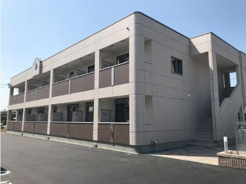 福山市駅家町大字近田のアパートの建物外観