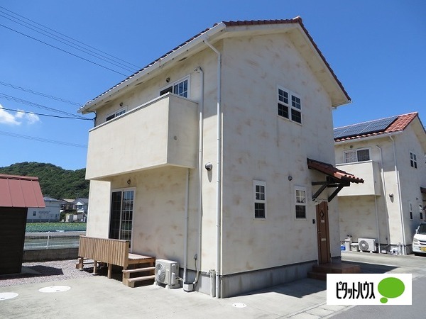 ヴィラージュ鷺島の建物外観