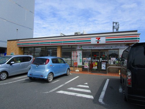 コンビニ　セブンイレブン 太田市新井町南店（コンビニ）まで624m