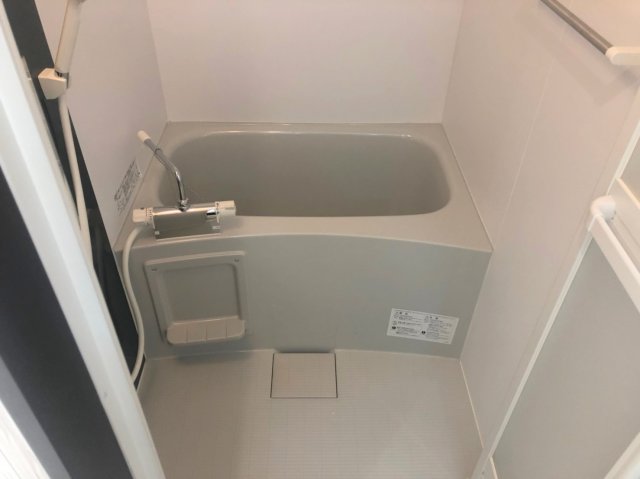 バス・シャワールーム　※退去前の為、別部屋の写真になっております。