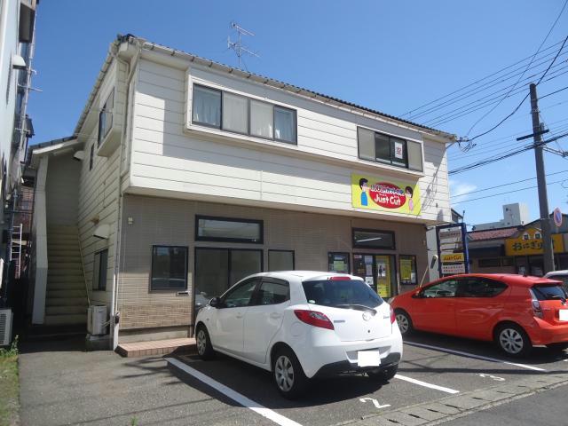 ジョイフル関屋田町の建物外観