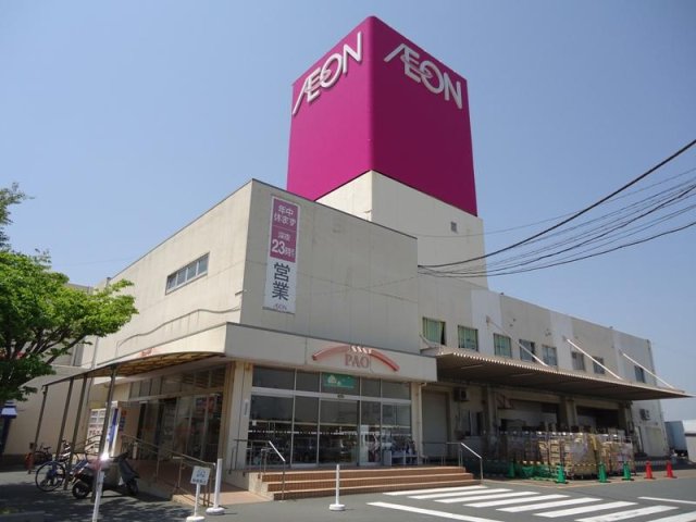 【田原市豊島町のアパートのスーパー】