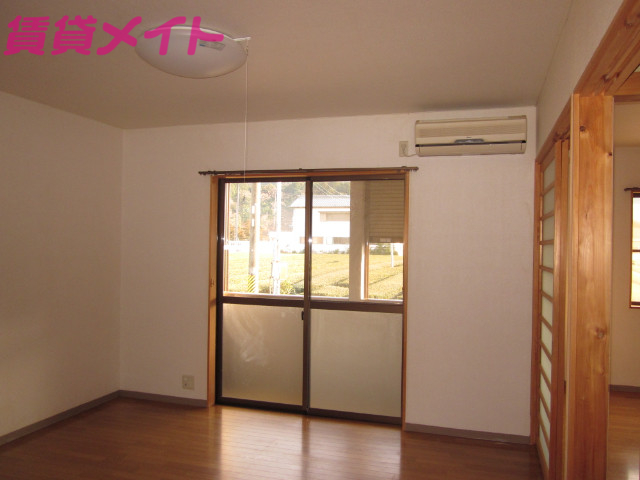 居室・リビング　同型