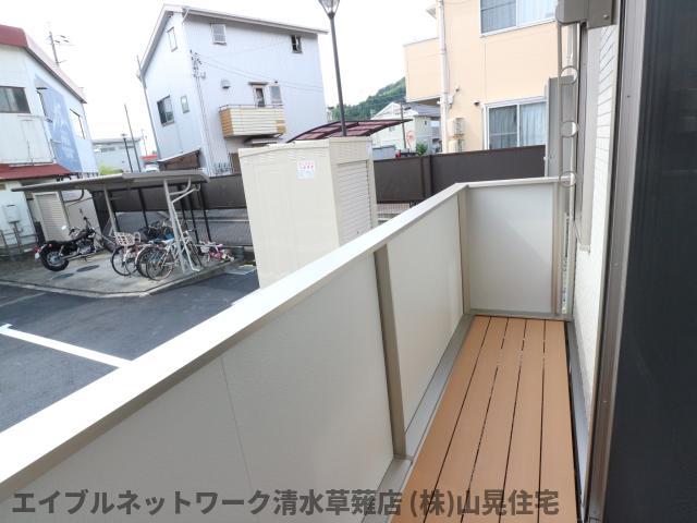 バルコニー　開放的で明るい空間を演出してくれるバルコニーです