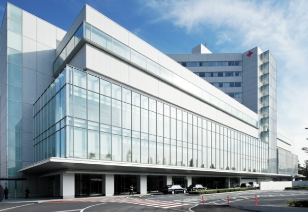 病院　日本赤十字社医療センター（病院）まで498m
