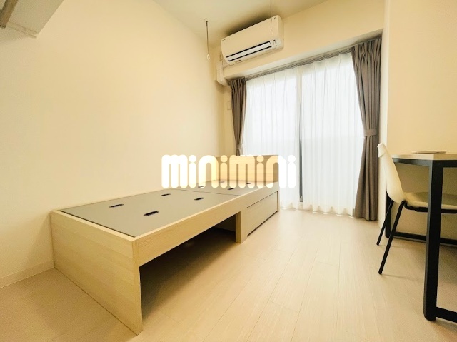 居室・リビング　写真は別号室です。