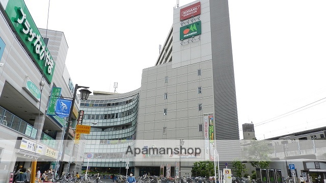 その他　駅前（その他）まで640m