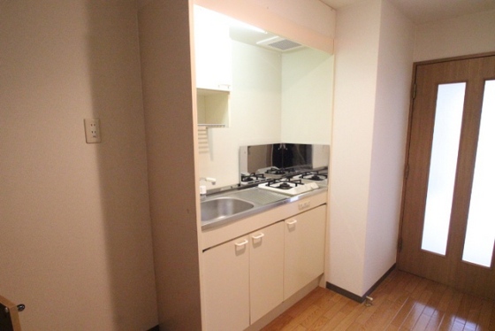 キッチン　※別部屋の写真です