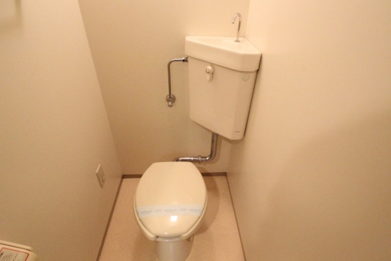 トイレ　※別部屋の写真です