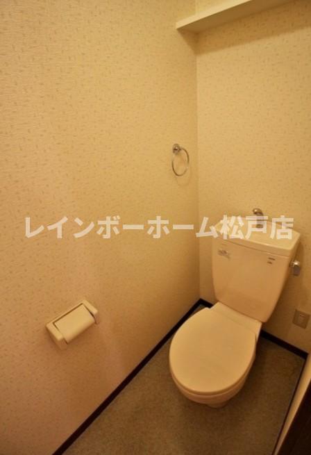 トイレ　清潔感のあるトイレです
