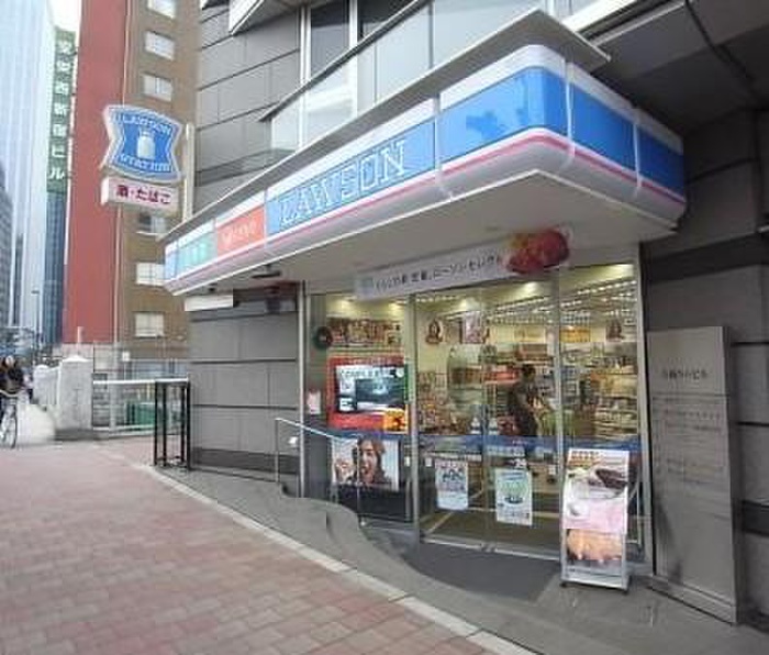 コンビニ　ローソン中野本町一丁目店（コンビニ）まで145m