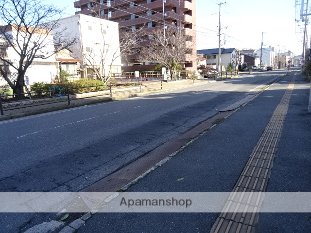 その他　前面道路（その他）まで0m