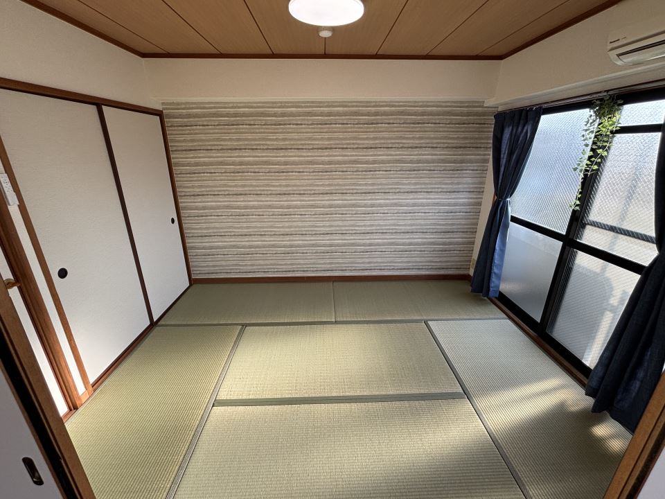 居室・リビング　☆和室はお洒落なアクセントクロス☆