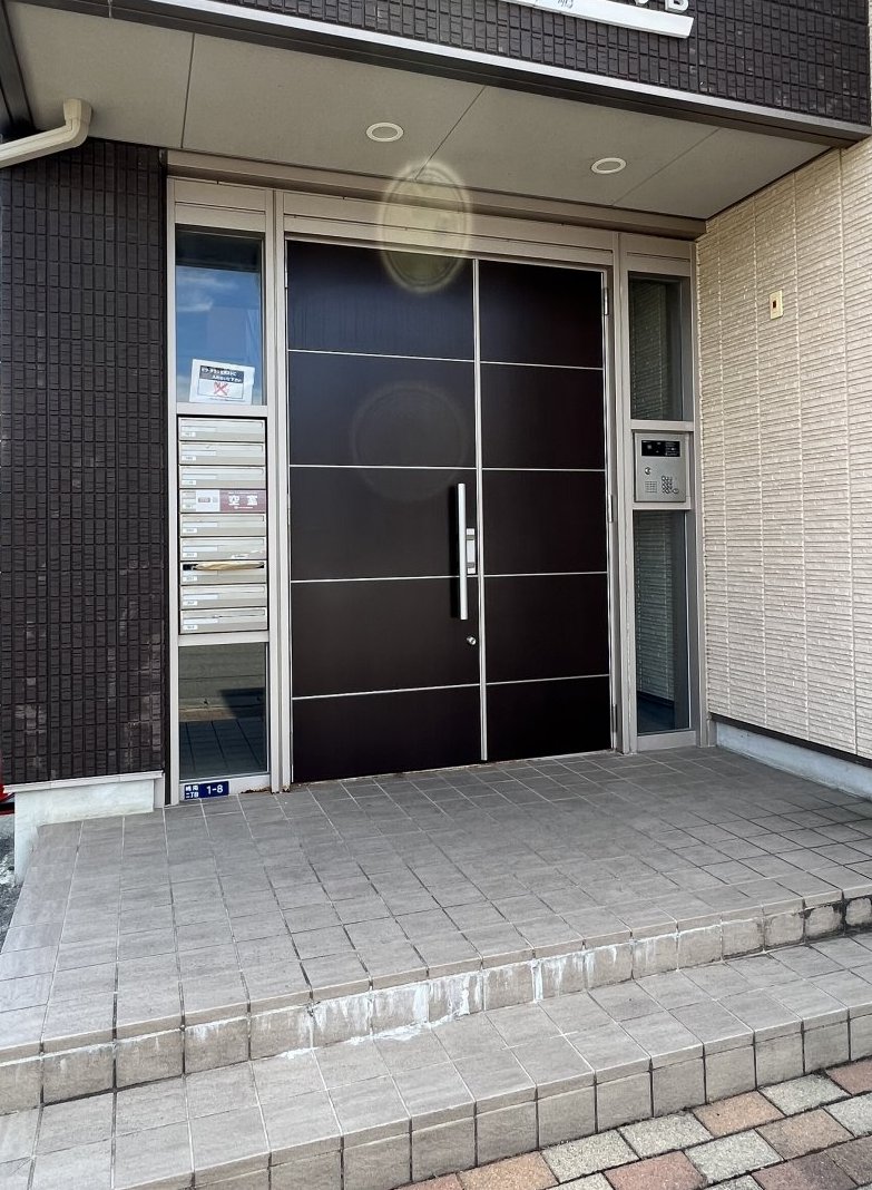 飲食店　コメダ珈琲（飲食店）まで350m