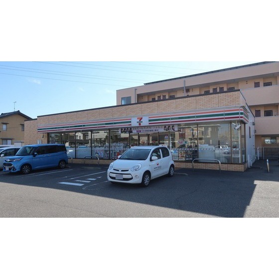 コンビニ　セブンイレブン金沢古府１丁目店（コンビニ）まで620m