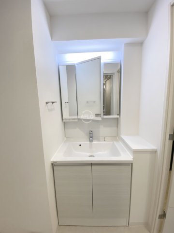 洗面設備　スプランディッド難波SOUTH　独立洗面台