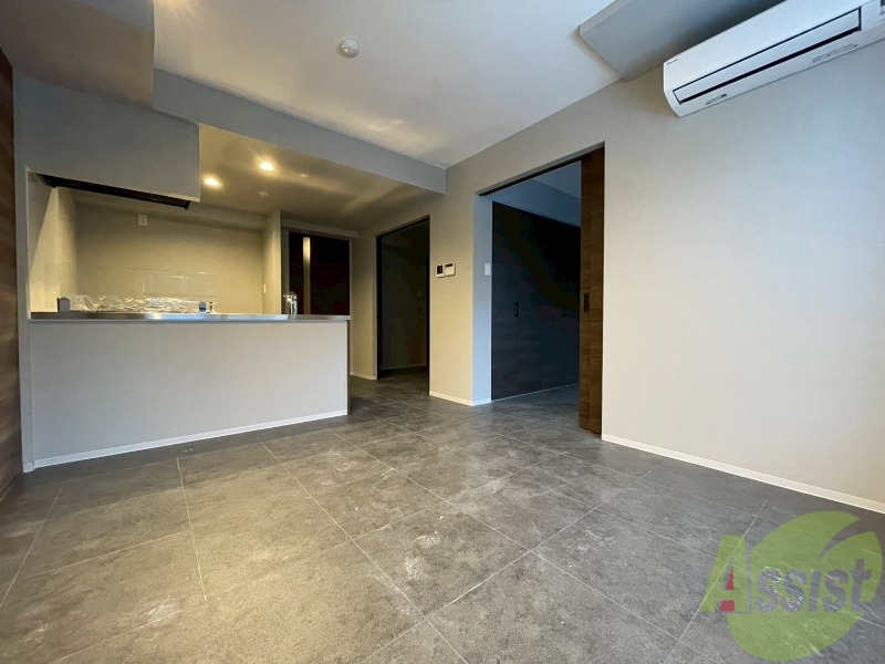 居室・リビング　広々としたリビングですね。使い勝手がよさそうですね！