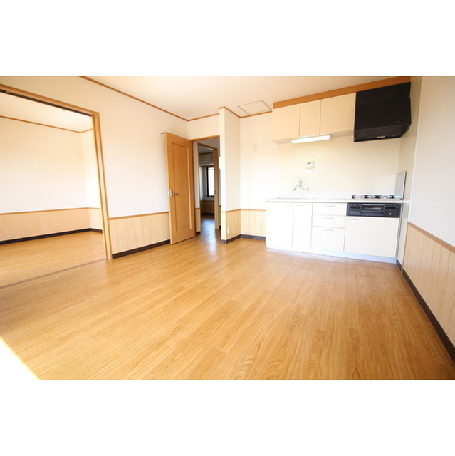 居室・リビング　別号室の写真になります。