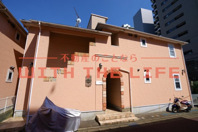 建物外観　落ち着いた雰囲気の外観です