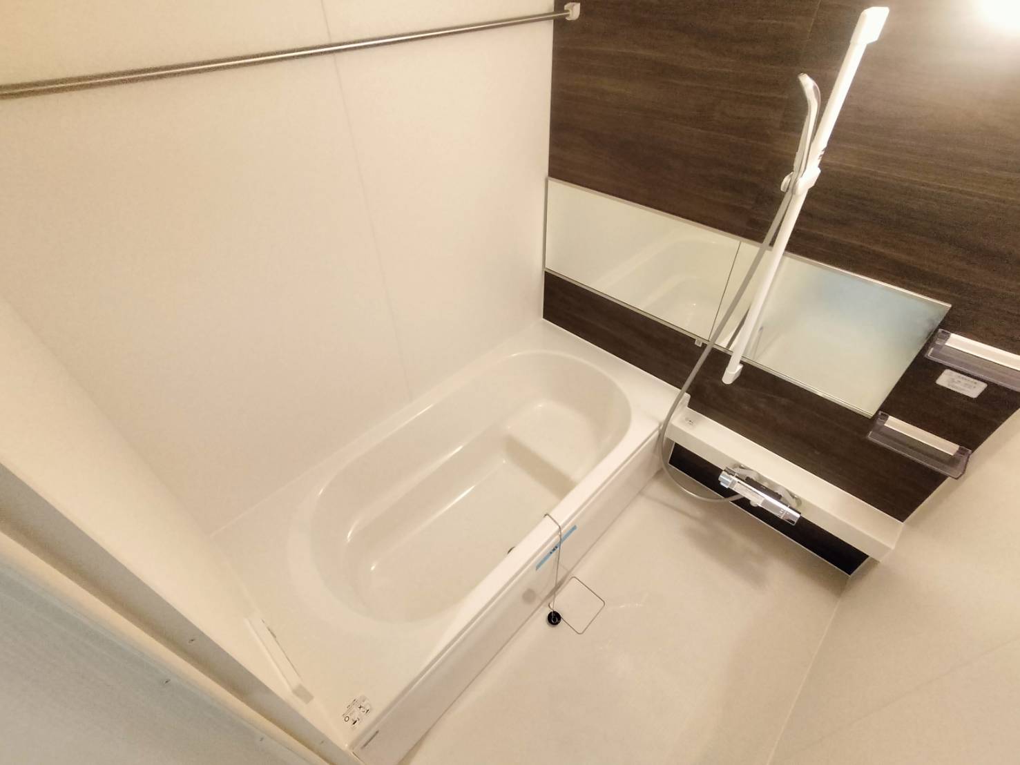 バス・シャワールーム　別のお部屋の写真です