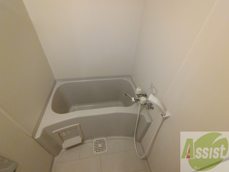 バス・シャワールーム　お風呂です。ゆっくりお風呂につかるのも体に良いですね～