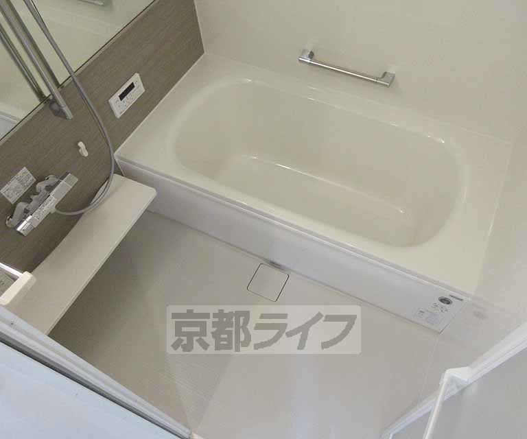 バス・シャワールーム　リラックスできるバスルーム・