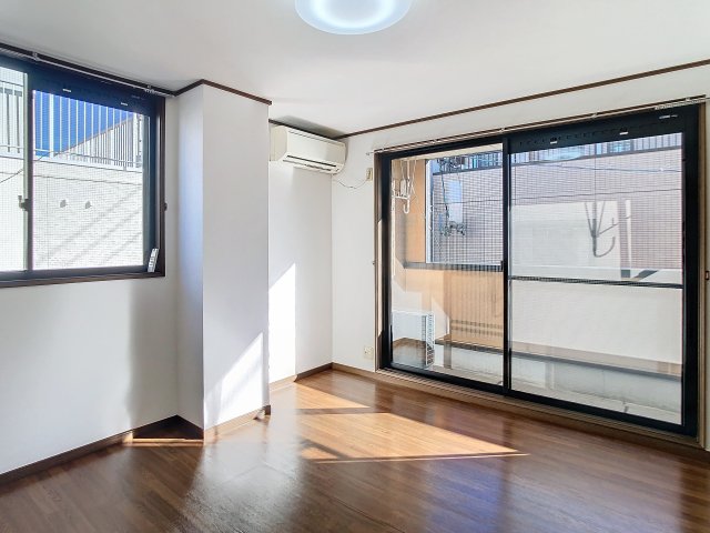 居室・リビング　写真、間取図面、設備、概要などが現況と異なる場合は現況優先と