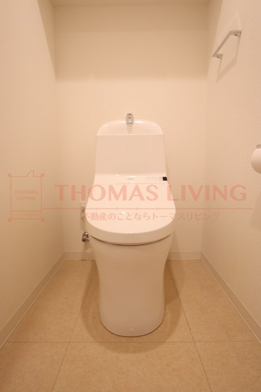 トイレ　※同型参考写真