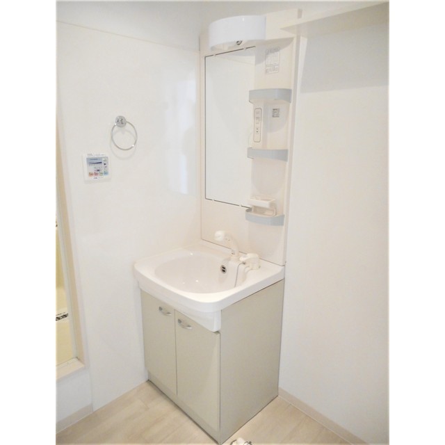 洗面設備　他の部屋の写真となります